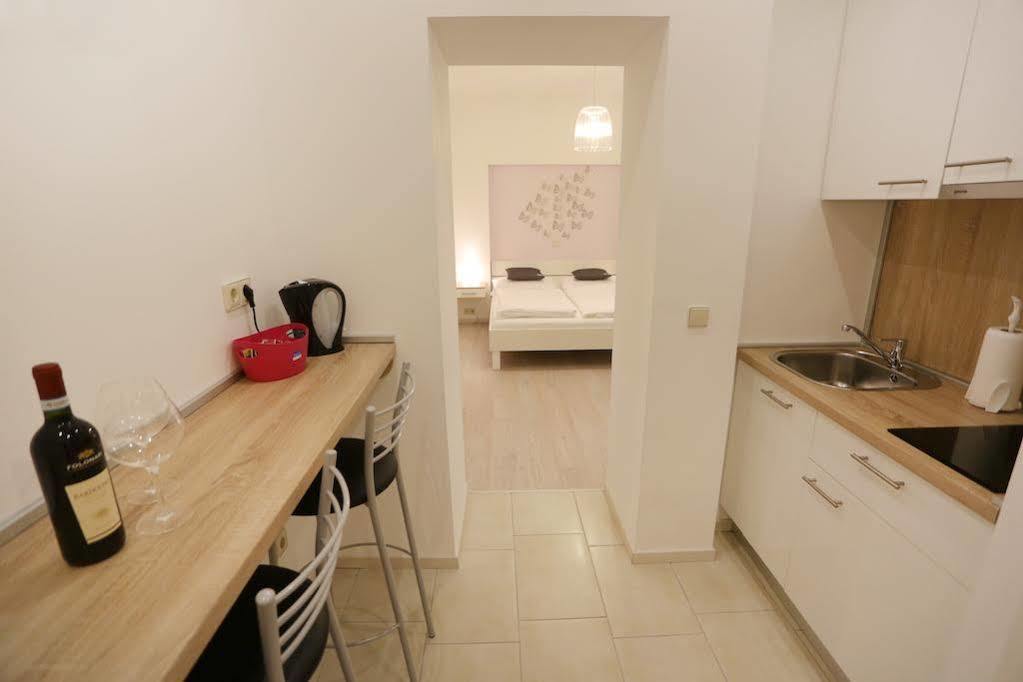 Zadar Street Apartments And Room Exterior foto